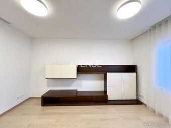 Typ: Rodinný dom Ulica: Juraja Hronca Obec: Bratislava-Dúbra