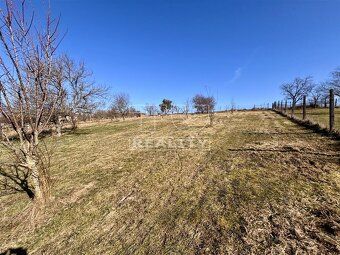 Stavebný pozemok 640 m2 – Veľké Bedzany, ideálny pre rodinný