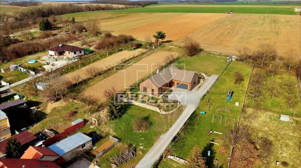 Stavebný pozemok 640 m2 – Veľké Bedzany, ideálny pre rodinný