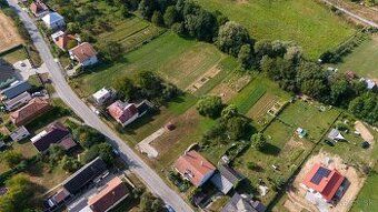 Stavebný pozemok 640 m2 – Veľké Bedzany, ideálny pre rodinný