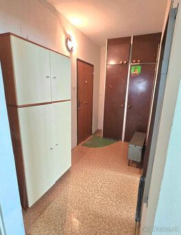 Typ: 3-izbový byt Ulica: Pri kríži Obec: Bratislava-Dúbravka
