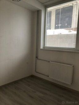 Ponúkame na prenájom 1-izbový byt s výmerou 36m2. Byt je vho