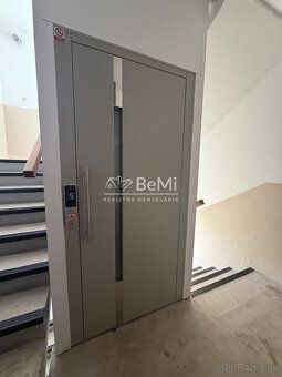 ID242-113-DERU: So súhlasom majiteľa ponúkame pekný priestra