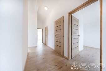Bosen Group Vám ponúka na predaj moderný 4-izbový rodinný do