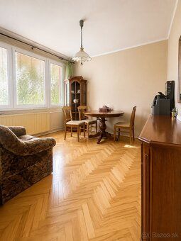 Ponúkame na predaj priestranný 3-izbový byt s výmerou 76 m²,