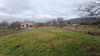 Typ: Rodinný dom Ulica: Bádice Obec: Bádice
Ponúkame na pred