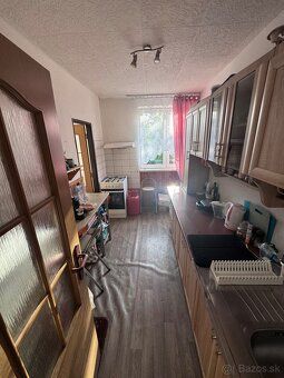 Ponúkam na prenájom čiastočne zariadený byt s rozlohou 64 m²