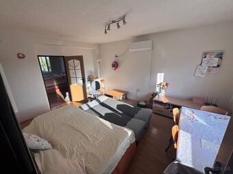 Ponúkam na prenájom čiastočne zariadený byt s rozlohou 64 m²