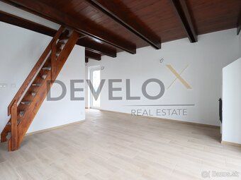 DeveloX Reality ponúka na predaj rekreačný rodinný dom v Mos