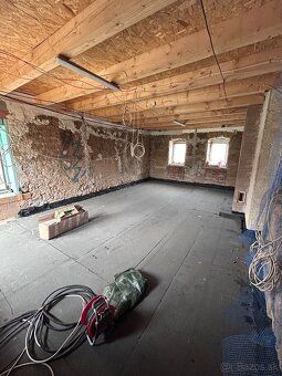 Predám rozostavaný rodinny dom. Velkosť domu a pozemku a vše
