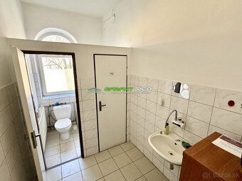 Ponúkame na prenájom zariadený priestor o výmere 195 m2, Pre