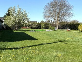 Ponúkame na predaj stavebný pozemok o výmere 1410 m2, lokali