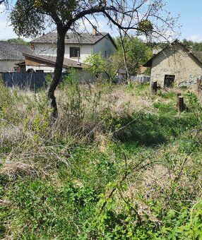 Ponúkame na predaj RD a 18á pozemok vo Svinici
Ponúkame na p