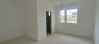 Na predaj 4 izbový bungalov priamo v meste Šamorín.
Hľadáte 
