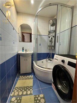 Ponúkame na prenájom veľký, svetlý 3-izbový byt s balkónom v