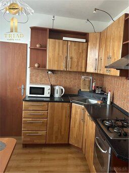 Ponúkame na prenájom veľký, svetlý 3-izbový byt s balkónom v