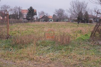 Na predaj velmi pekny, slnecny a rovinaty pozemok v atraktiv