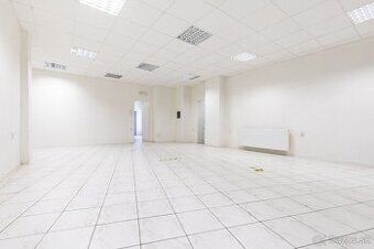 Ponúkame na prenájom komerčné reprezentatívne priestory v ce
