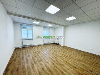 Ponúkame na prenájom komerčné reprezentatívne priestory v ce