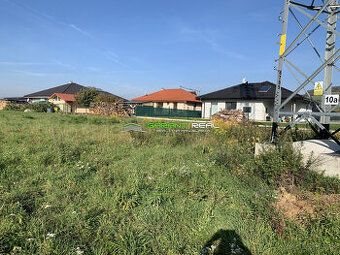 Ponúkame na predaj pozemok o výmere 420 m2, lokalita Kanaš, 