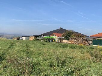 Ponúkame na predaj pozemok o výmere 420 m2, lokalita Kanaš, 