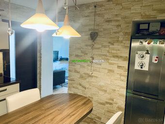 Ponúkame na predaj 3-izbový tehlový byt 56 m2, s balkónom 2 