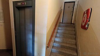 Prenajíma sa 3-izbový byt v širšom okolí Hradou (Bratislava 