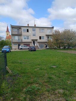 Ponúkame pekný, veľký slnečný 3 izbový byt s 2 balkónmi v Br