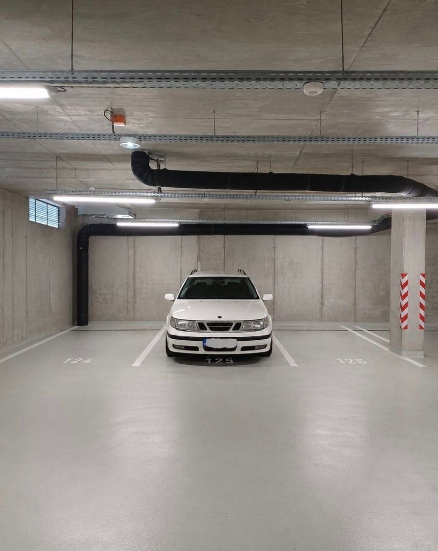 Ponúkame Vám na predaj vnútorné garážové parkovacie státie v