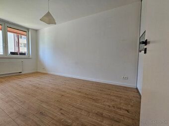 Ponúkame na predaj veľmi pekný 3-izbový byt 89m2 vrátane 9m2