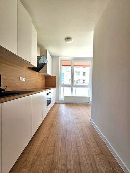 Ponúkame na predaj veľmi pekný 3-izbový byt 89m2 vrátane 9m2