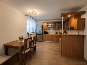 🏡 KOMPLETNE ZREKONŠTRUOVANÝ 1-IZBOVÝ BYT – HANDLOVÁ, UL. 29.
