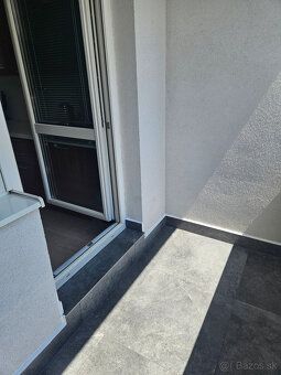 Ponúkam na prenájom zariadený 3-izbový byt s výmerou 72 m², 