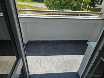Ponúkam na prenájom zariadený 3-izbový byt s výmerou 72 m², 