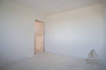 Moderné Reality ponúka na predaj 5-izbovú novostavbu rodinné