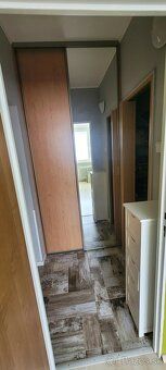 🏡 Pronájem prostorného 3+1 bytu – Karlova Ves, Hodálová ulice
