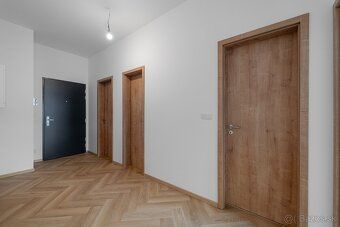 Exkluzívne ponúkame na PREDAJ 2 izbový byt s loggiou v novos