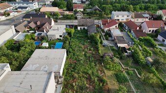 Výnimočná príležitosť priamo v meste — stavajte hneď alebo i