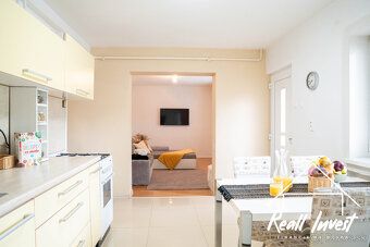Type: Family house Village: Dolná Krupá LARGE FAMILY HOUSE WITH TWO APARTMENT UNITS - 270 m²…