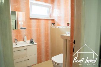 Type: Family house Village: Dolná Krupá LARGE FAMILY HOUSE WITH TWO APARTMENT UNITS - 270 m²…