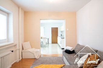Type: Family house Village: Dolná Krupá LARGE FAMILY HOUSE WITH TWO APARTMENT UNITS - 270 m²…
