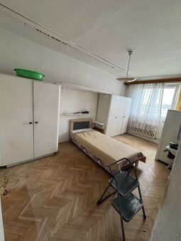 Predám 3-izbový byt s výmerou 62 m² vo vyhľadávanej lokalite