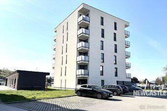 WE OFFER FOR RENT a modern 2-bedroom apartment on Ján Pavol Street