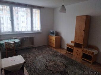 Здам в оренду квартиру 1+1 на вул. Й. Коллара.