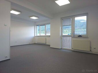 2 nice offices with good view in quiet area with possibility of parking for visitors.