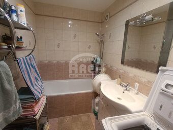 Type: 3-bedroom apartment City: Michalovce We offer for sale a spacious 3-bedroom apartment on…