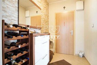TUreality offers for sale a spacious 4-room apartment in popular and quiet location Bratislava…