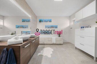 TARGETreal ponúka na predaj priestranný a moderný rodinný do