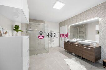 TARGETreal ponúka na predaj priestranný a moderný rodinný do