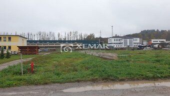 XEMAR (or 0915 870 350) offers for sale a hall and land